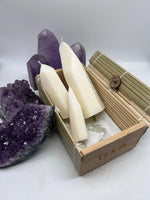 Load image into Gallery viewer, Pack Of 3 Amethist Crystal Candle
