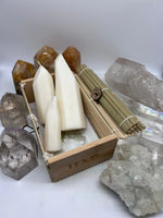 Load image into Gallery viewer, Pack Of 3 Rock Crystal Candle

